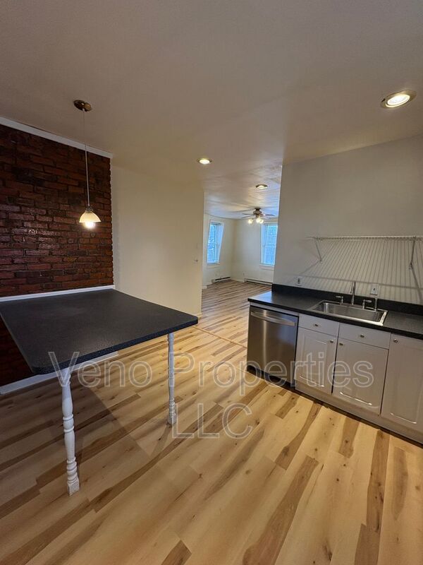 Building Photo - 80 Hudson Ave