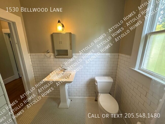 Building Photo - 1530 Bellwood Ln
