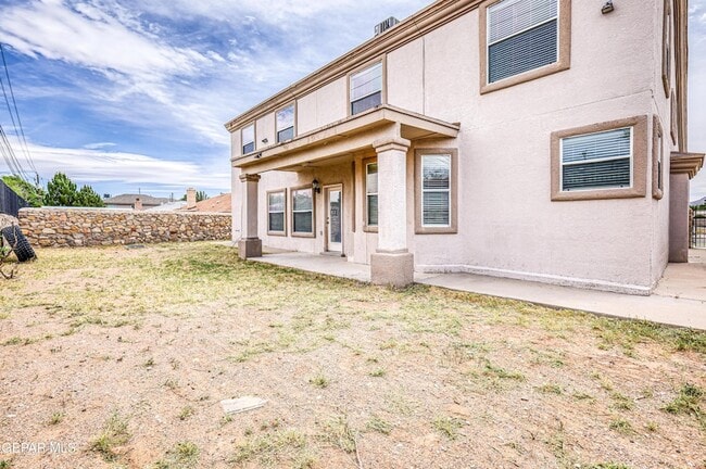 Building Photo - 4733 R L Shoemaker Dr