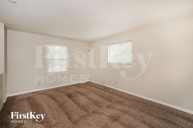 Building Photo - 667 E Edgewood Ave