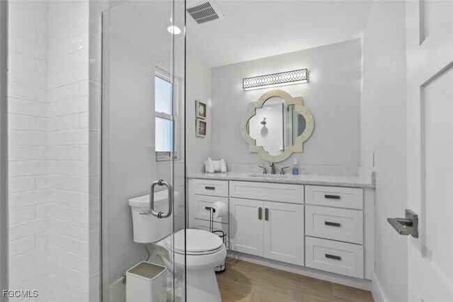 Building Photo - 635 Fountainhead Ln