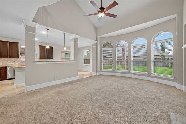 Building Photo - 8338 Sedona Ridge Dr