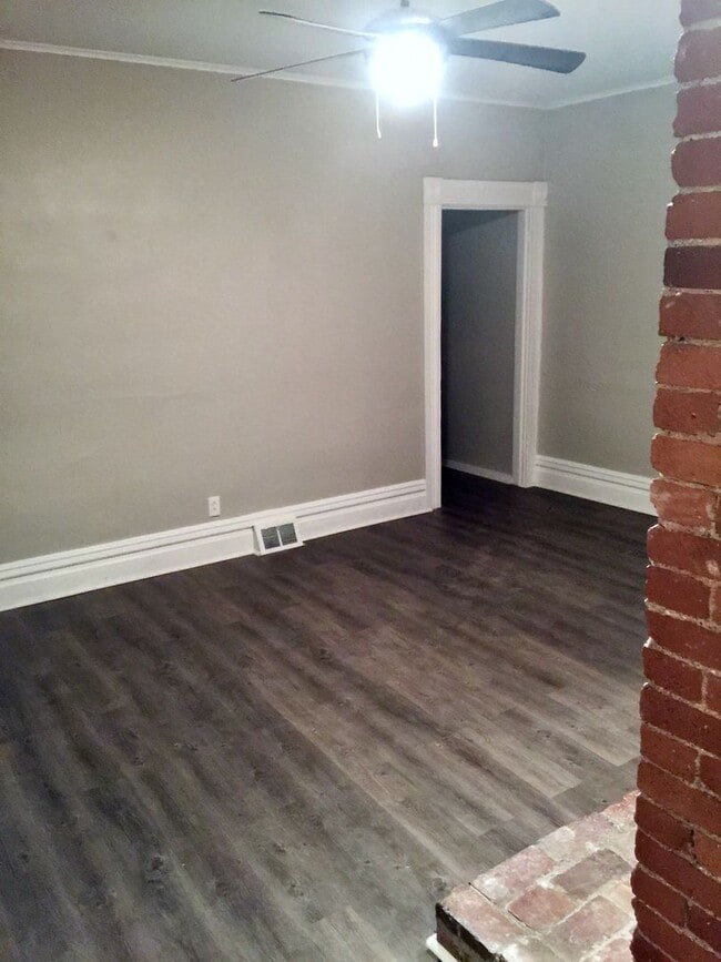 Building Photo - 114 Kearsarge St