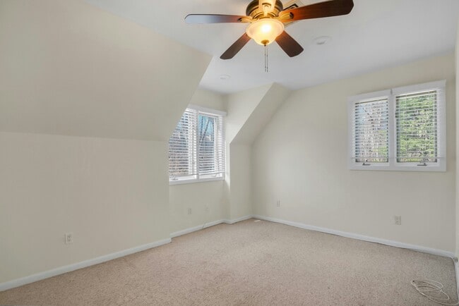 Building Photo - 1 Spring Pond Dr