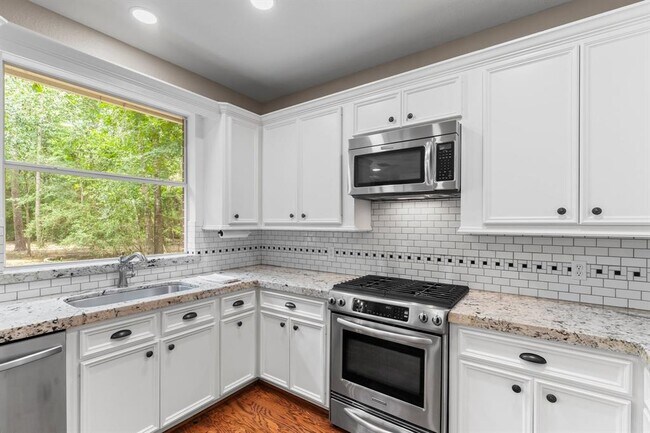 Building Photo - 9520 Chasewood Blvd