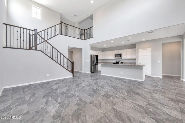 Building Photo - 5819 N 88th Ln