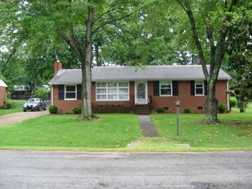 Street View - 2207 Manlyn Rd