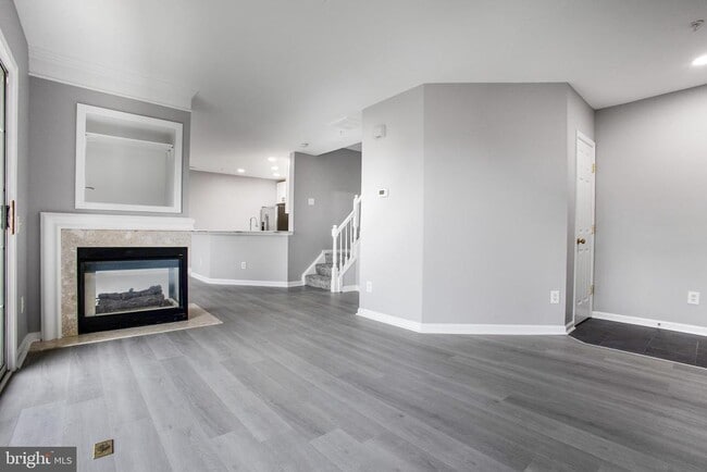 Building Photo - 12765 Fair Crest Ct