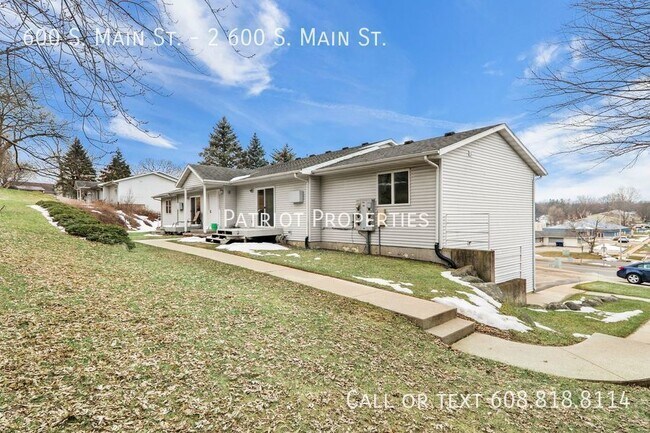 Building Photo - 600 S Main St