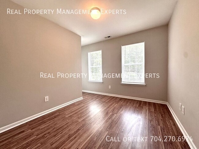 Building Photo - 11330 Astoria Dr