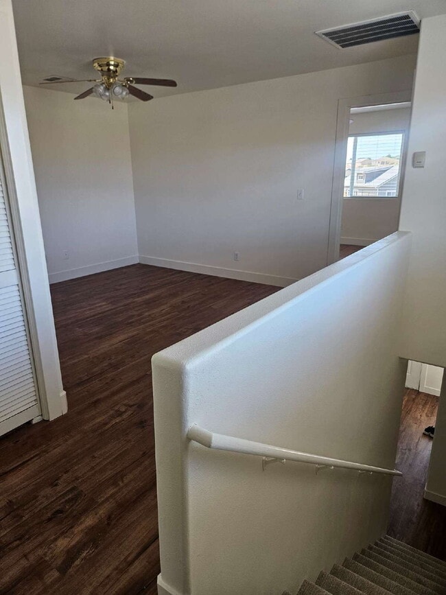 Building Photo - Charming Townhome in La Verkin