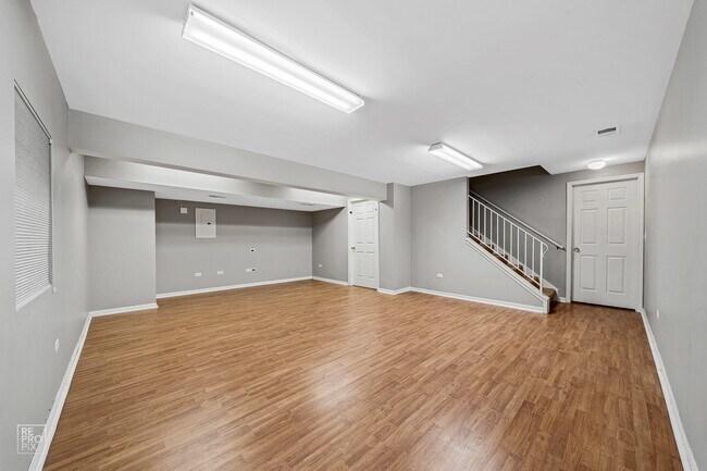 Building Photo - 1738 Windward Ct