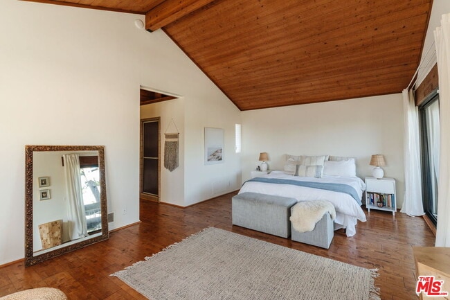 Building Photo - 4450 Alla Rd