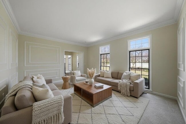 Building Photo - 1215 Triple Crown Ct