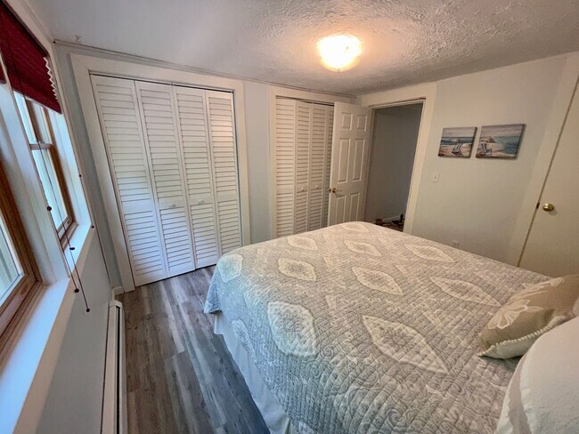 Building Photo - Available June 1st, 2026 — 2 Blocks from Munson Hospital