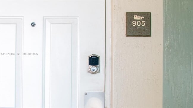 Building Photo - 18100 N Bay Rd