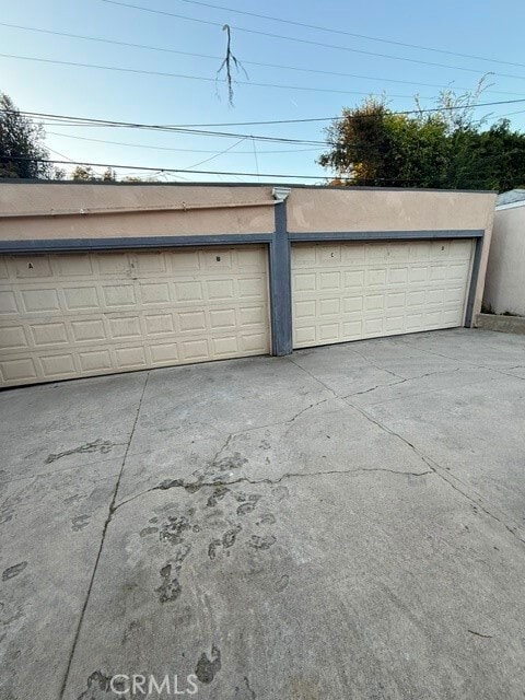 Building Photo - 1365 Masselin Ave