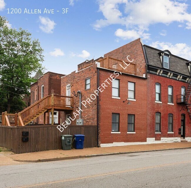 Building Photo - 2bd/2ba Luxury Penthouse Apartment