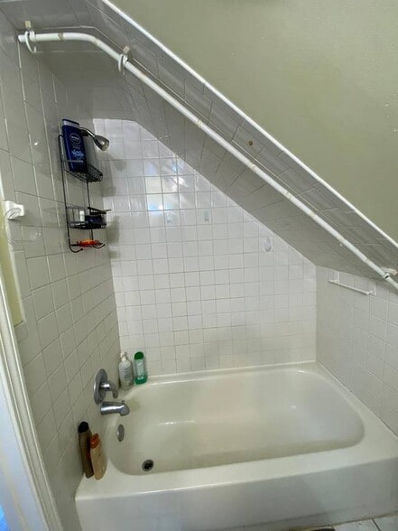 Bathroom - 2843 S Kildare Ave