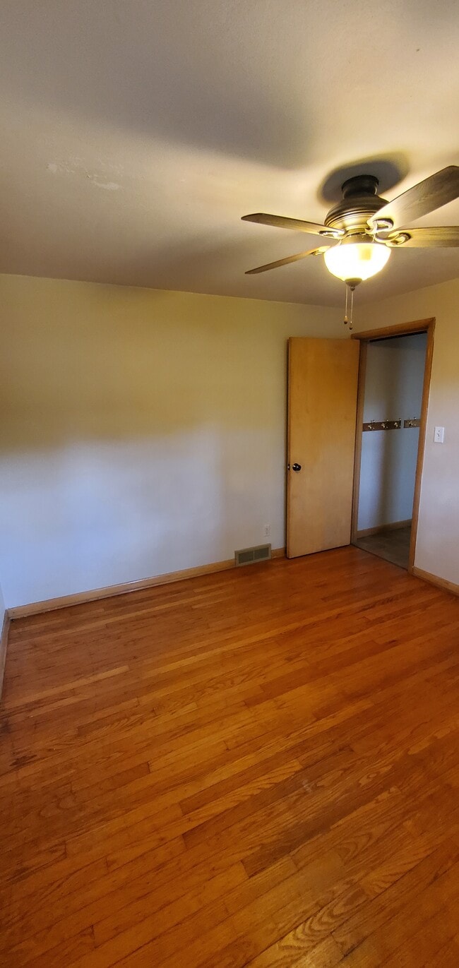 Building Photo - 1163 Higgins Ave