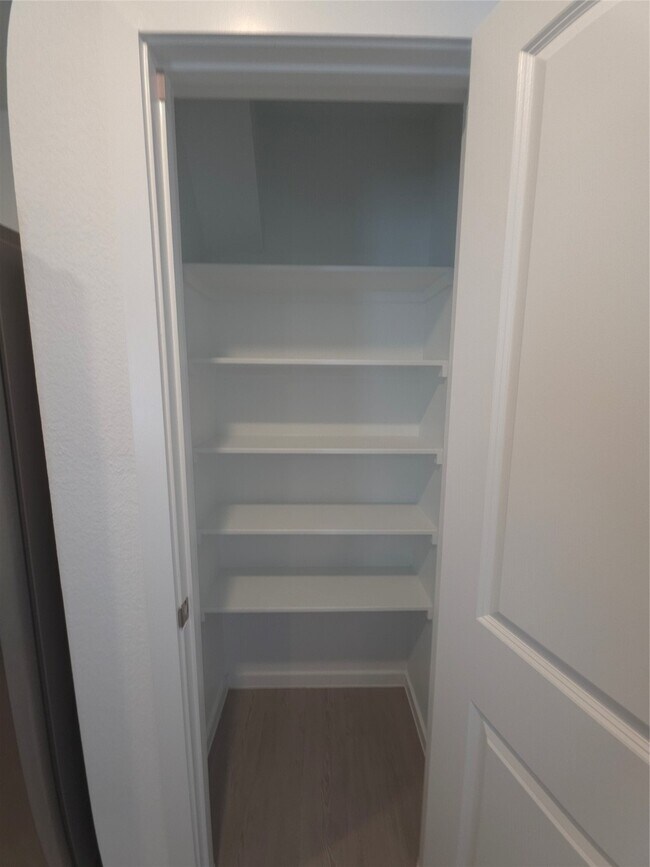 Building Photo - 26710 Sunrise Dr