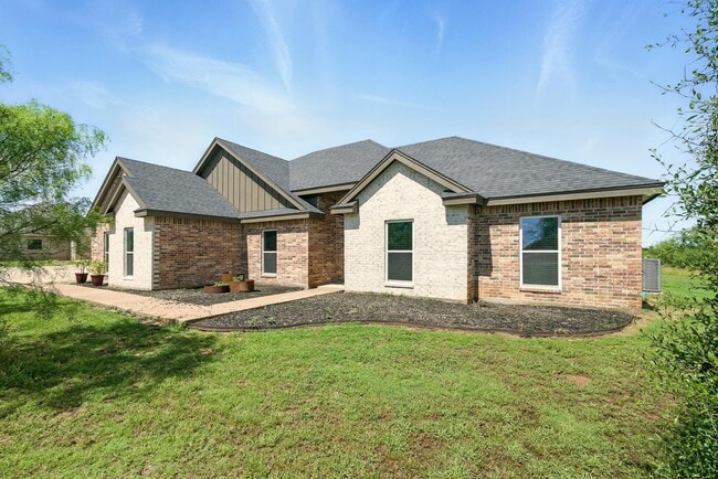 Building Photo - 7433 FM 603