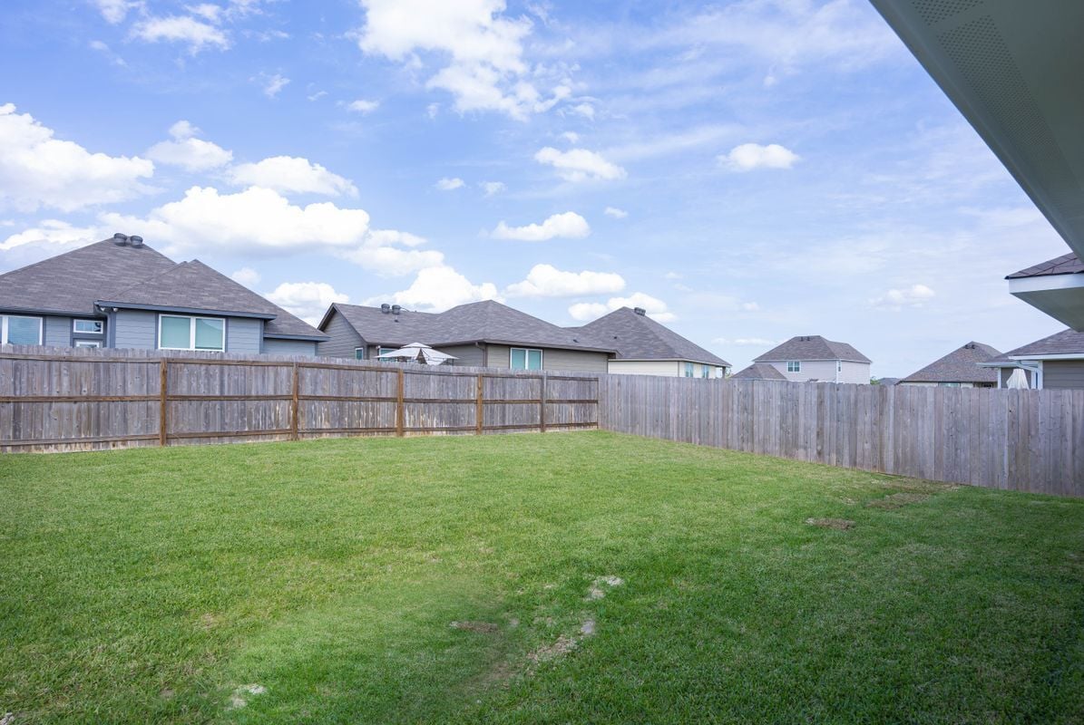 Building Photo - 2206 Hall of Fame Ct