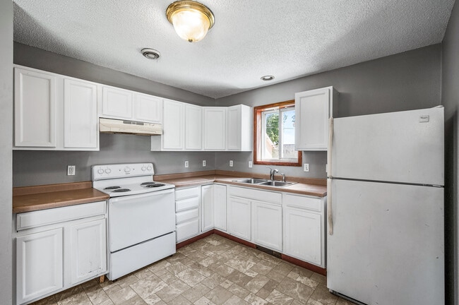 Building Photo - 306 N 23rd Ave