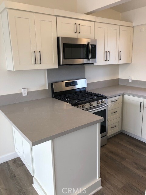 Building Photo - 745 Domingo Dr