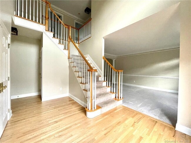 Building Photo - 34 Auburn Knoll