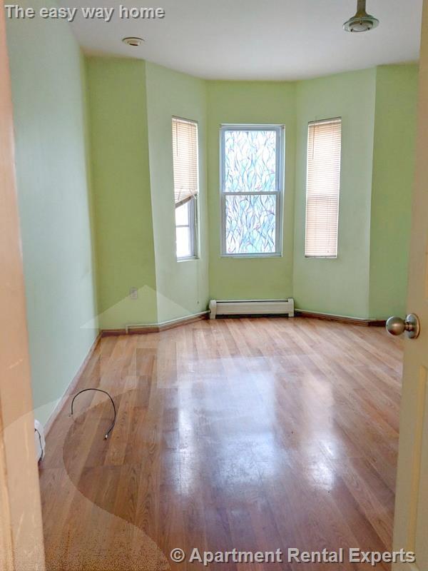 Building Photo - 741 Somerville Ave