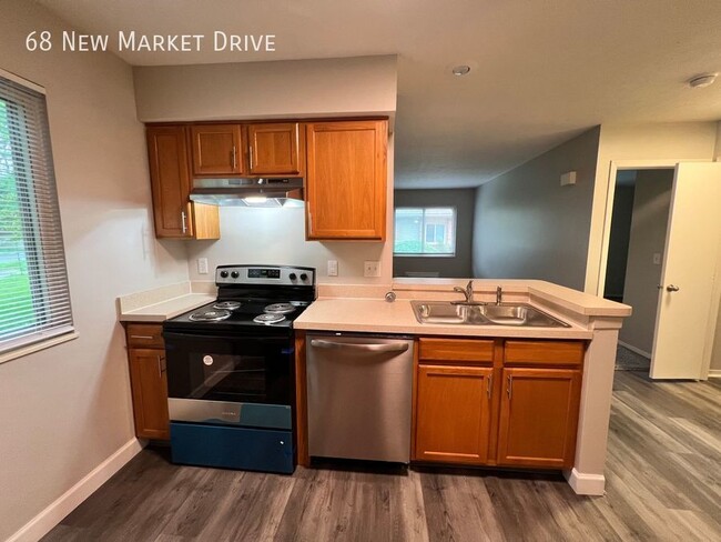 Building Photo - 68 New Market Dr