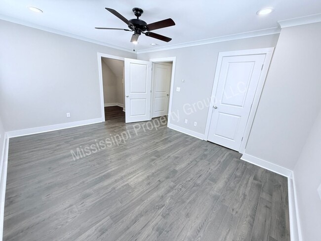 Building Photo - 1212 Ivy Rd