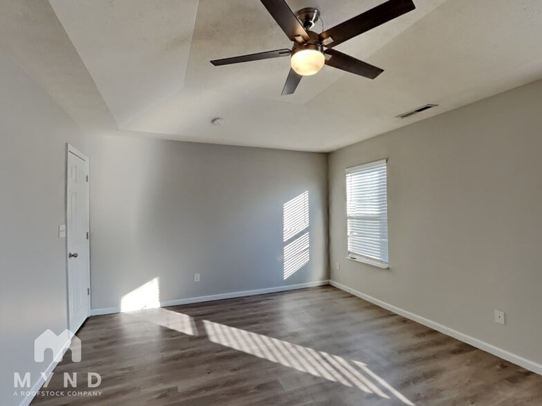 Building Photo - 1511 Danielle Rd