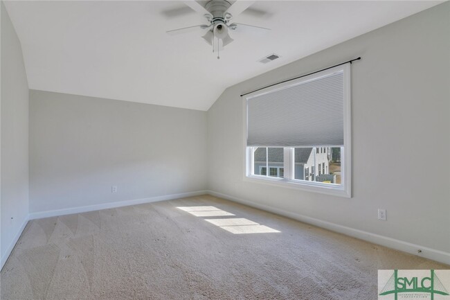 Building Photo - 100 Oakdene Rd