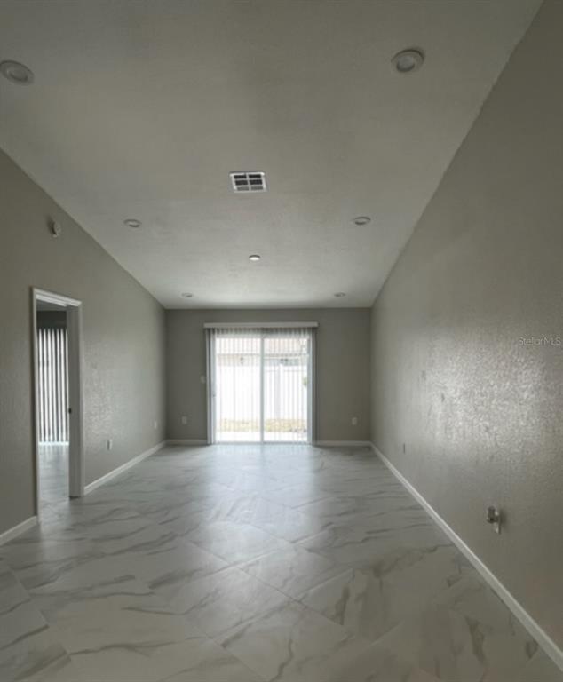 Building Photo - 1861 10th Ct