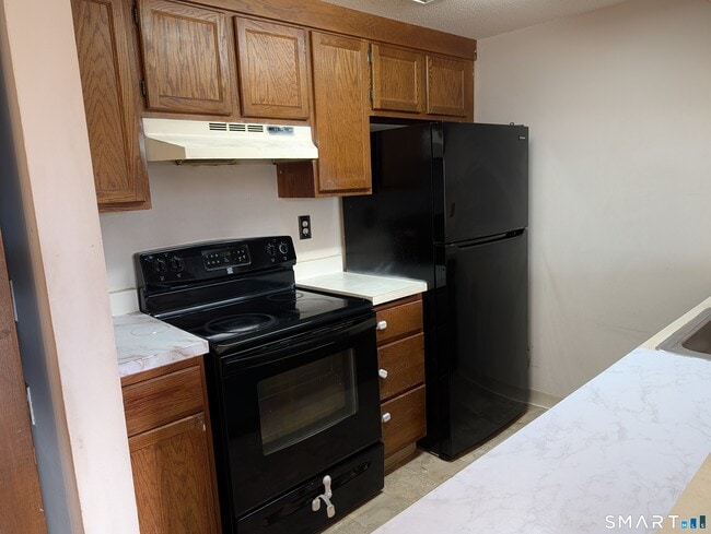 Building Photo - 17 Little Oak Ln