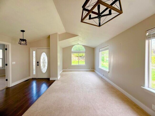 Building Photo - 2154 Wasatch Blvd