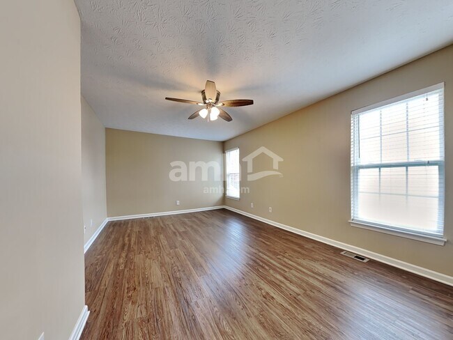 Building Photo - 233 Bannock Dr