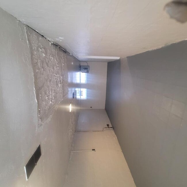 Building Photo - 13500 Crossburn Ave