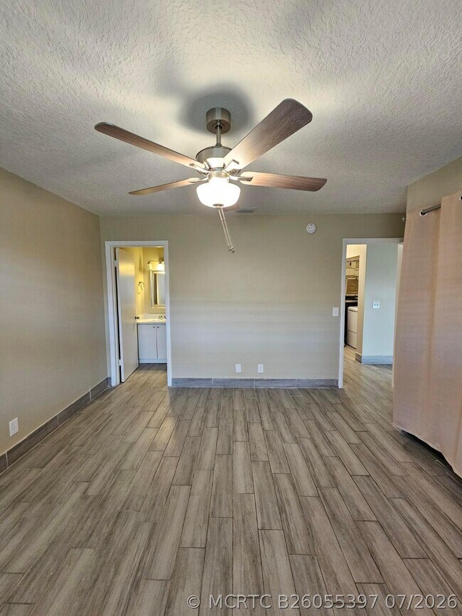 Building Photo - 4859 Orleans Ct