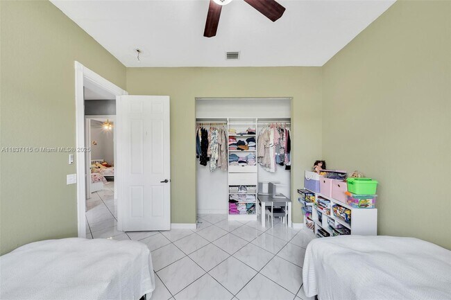 Building Photo - 8908 NW 40th St