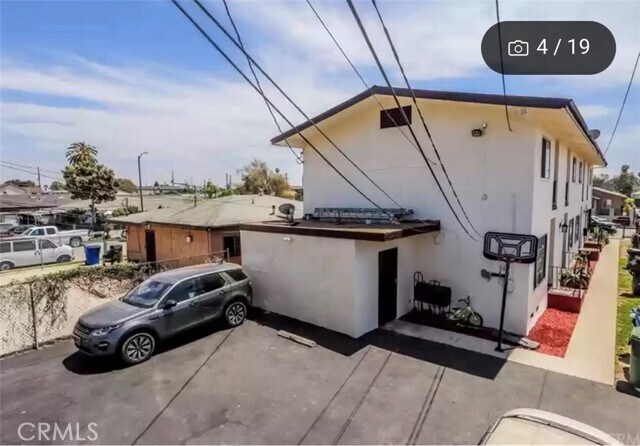 Building Photo - 151 E 95th St