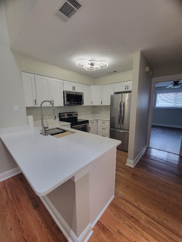 Building Photo - 5001 Grande Dr