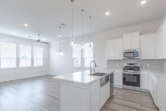 Building Photo - 3317 Young Clover Wy