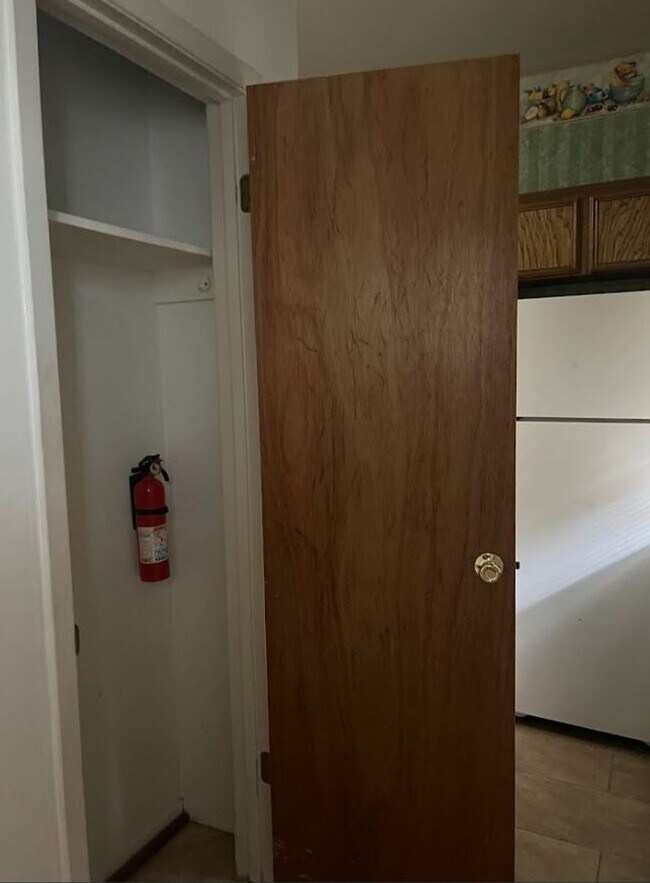 Building Photo - PRE LEASE CONDO FOR FALL 2026 - W/D Included