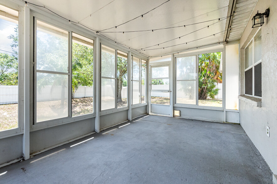 Building Photo - 5330 Keely Ct