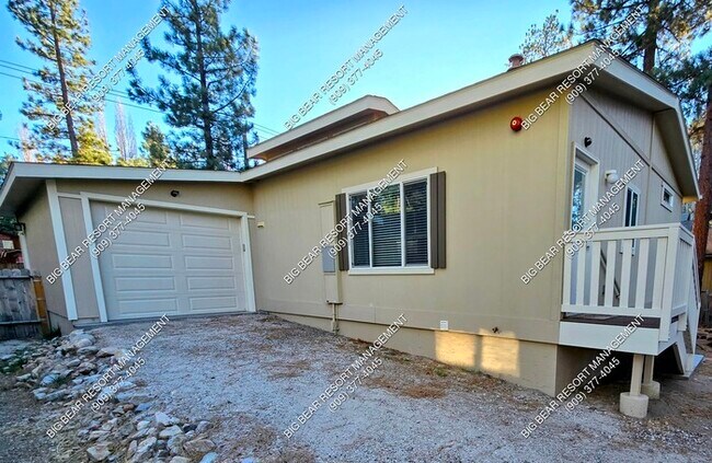 Building Photo - 305 W Sherwood Blvd