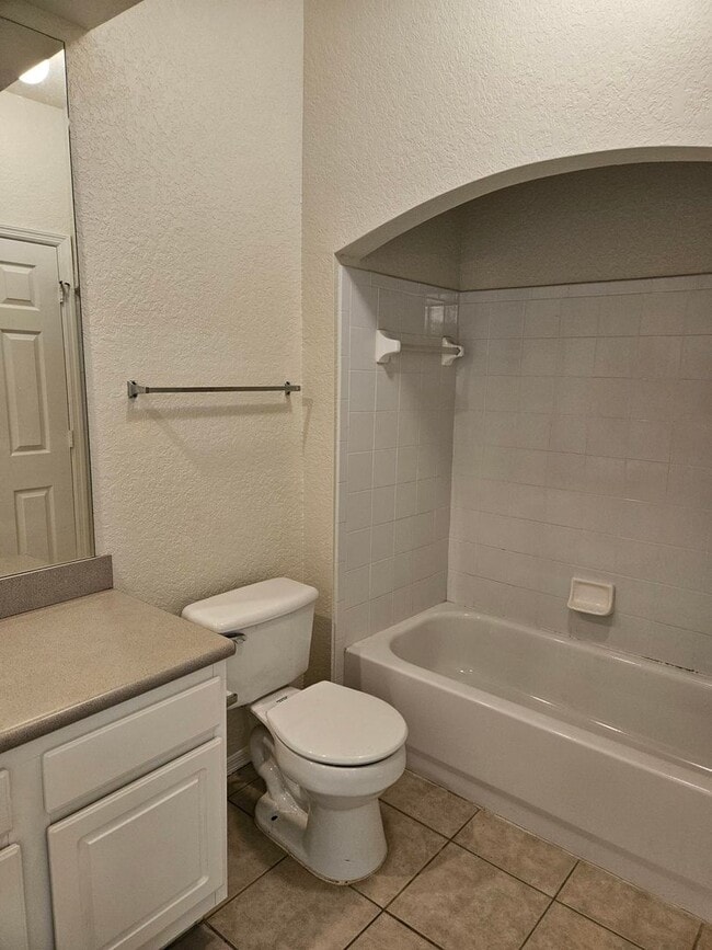 Building Photo - Lake Mary Townhome