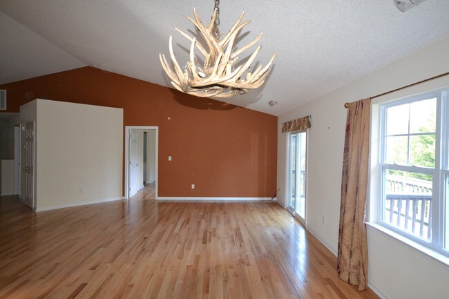 Building Photo - 39B Jacobs Way Dr